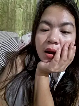 Eurelle_89's Live XXX Chat