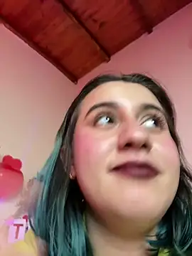 Lana_Herondale élő XXX-chatje