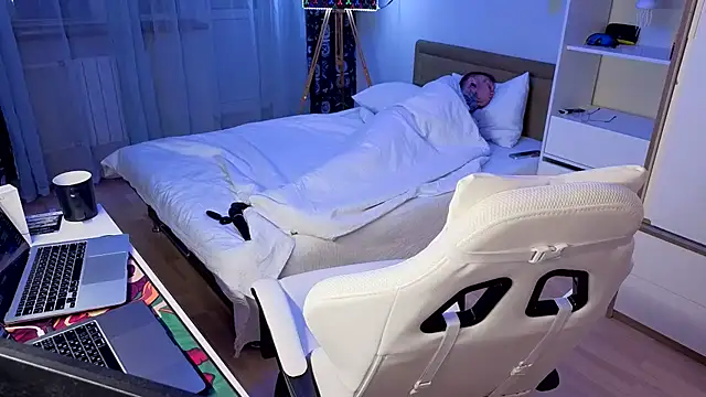 c10h15on1 Webcam Show