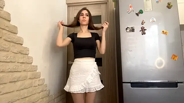 ElsieKuhlmann: онлайн-секс-чат