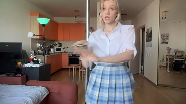 HirokoMassengills Live XXX-Chat