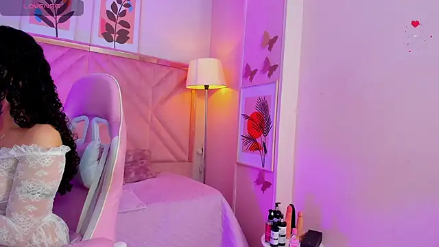 Онлайн чат XXX DemiJones_