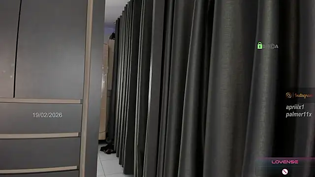 Pertunjukan Kamera Web Aprilx1