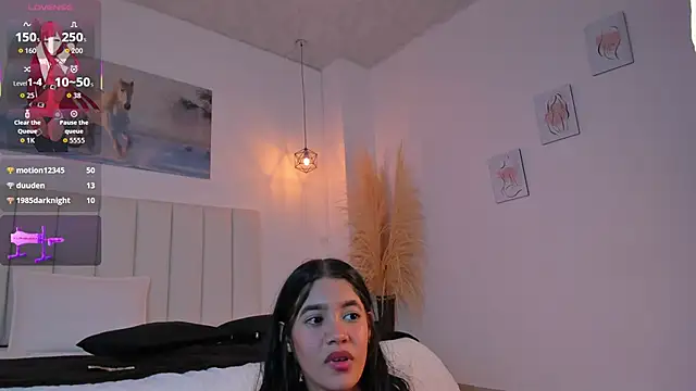 Chat +18 de Naty_Rose23 ao vivo