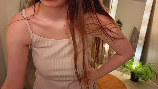 SiennaSayssのライブXXXチャット