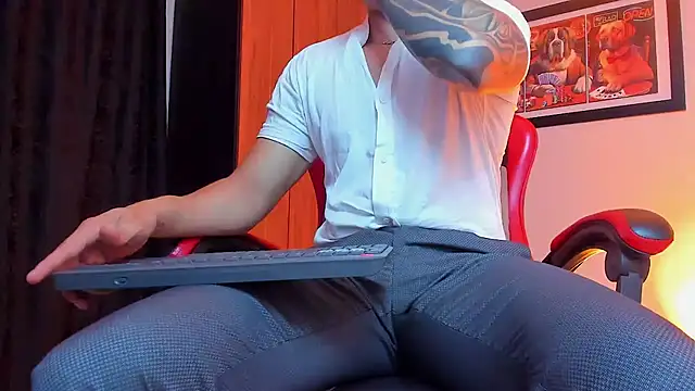 ALPHA_DOMINUS_ Chat XXX live