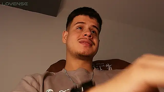 BjornSteel élő XXX-chatje