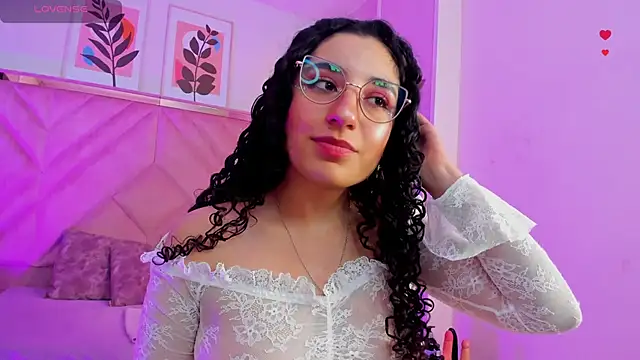 Živý XXX chat DemiJones_