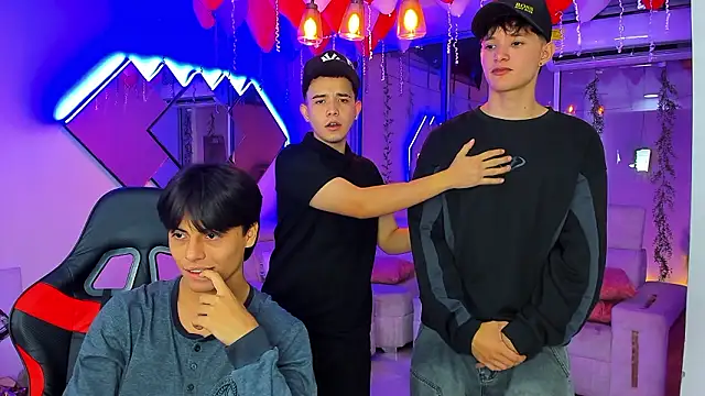 Chat +18 de Houseofwarrios ao vivo