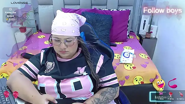 evelin_zaens Adlı Modelin Canlı XXX Sohbeti