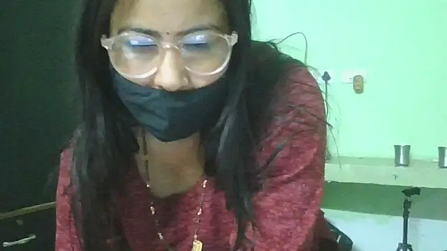 couplesuni Adlı Modelin Canlı XXX Sohbeti