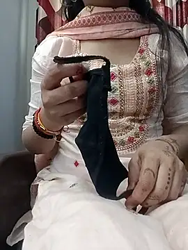 Ruhi_07's Live XXX Chat