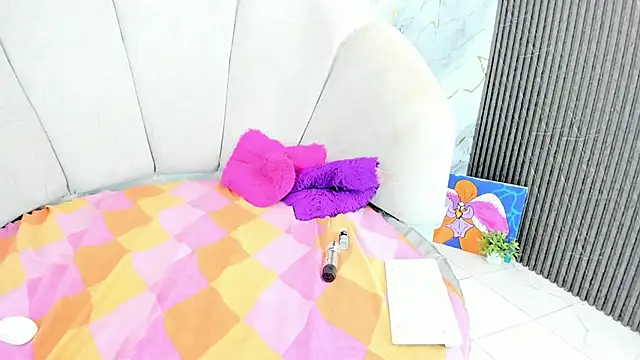 hezelzoe Adlı Modelin Canlı XXX Sohbeti