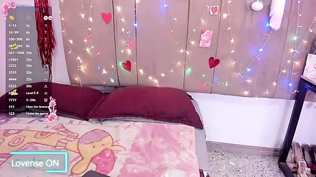 Zaly_mature Adlı Modelin Canlı XXX Sohbeti