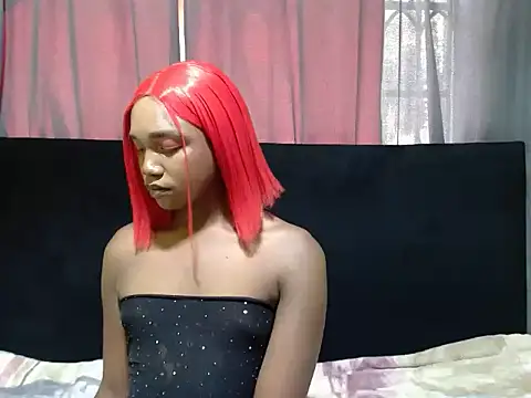 Pokazy przed kamerką – TallHornyTrans