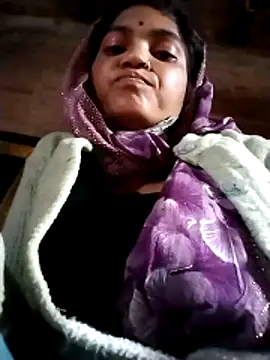 Show modela Jooli_cuty na web-kameri