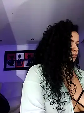 Samycutex Adlı Modelin Canlı XXX Sohbeti