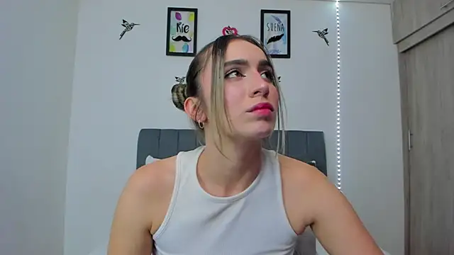 im_sarah34 Obrolan Langsung XXX