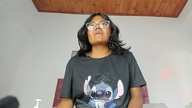 Chat +18 de luna_velveth ao vivo