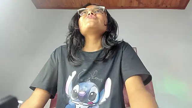 Chat XXX en directo de luna_velveth