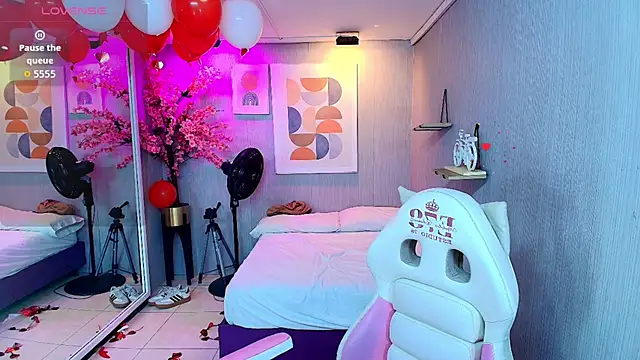 Maggy_t18 élő XXX-chatje