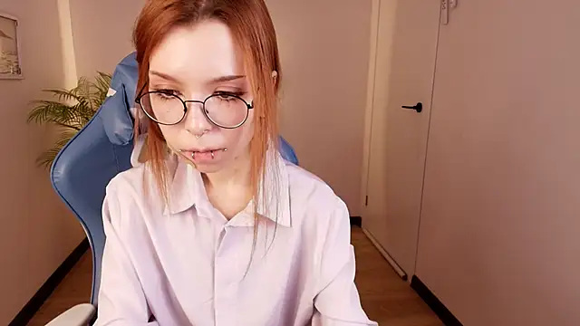 PinkAn8el: онлайн-секс-чат