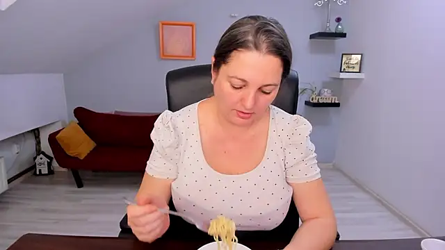 LollaGirl – Naživo XXX chat