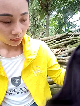 Ruaiuoi 网络视讯表演