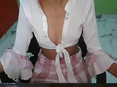 babycharuのライブXXXチャット