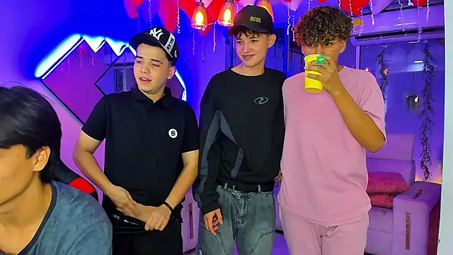 Chat XXX en directo de Houseofwarrios