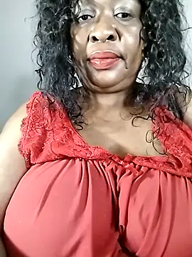 Ebony_Cougar 라이브 XXX 채팅