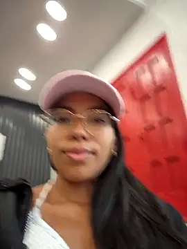 SheenaBrooke's Live XXX Chat