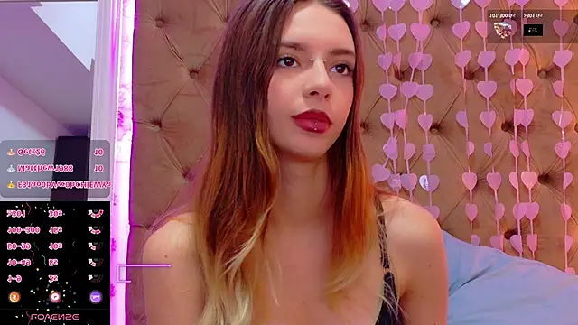 CoraVex's Live XXX Chat