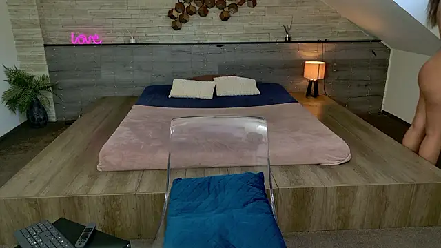 hornyb33_ – Live XXX-chat