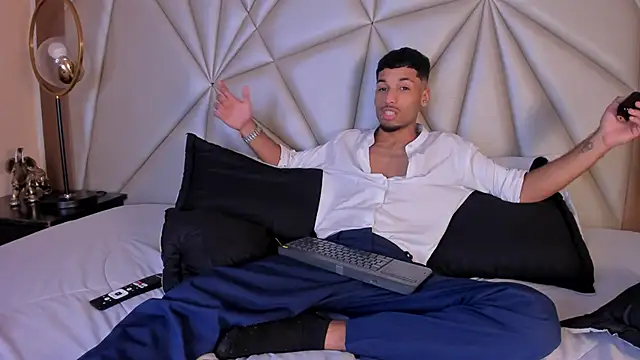 Chatroom XXX en direct de Thiagoferreti