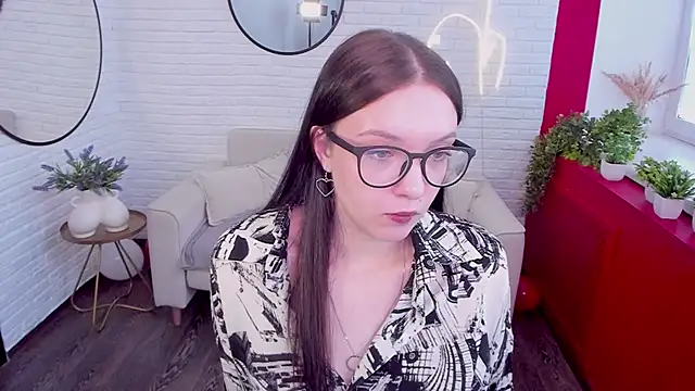 Emily_tender live XXX chat