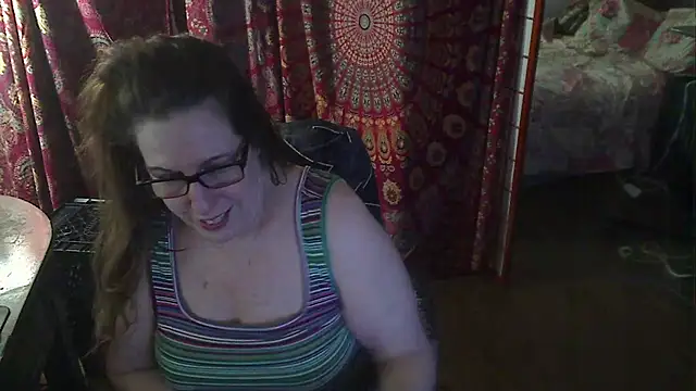 Ireallysquirt লাইভ XXX চ্যাট