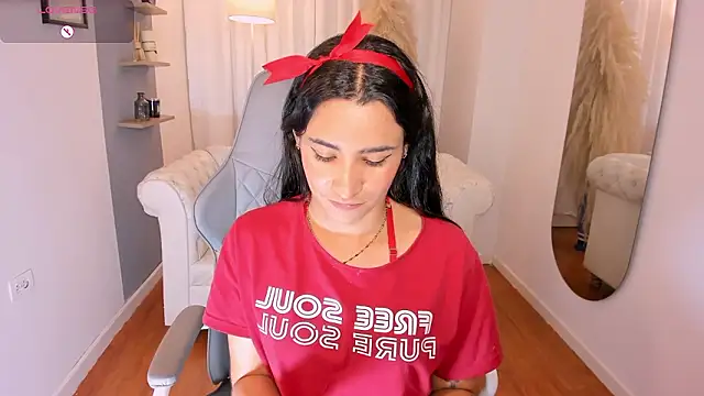 hanna_mils live XXX chat