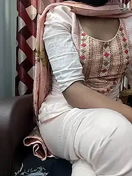 Ruhi_07n Live XXX chat