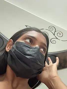 HeerStd: διαδικτυακό σόου στην κάμερα