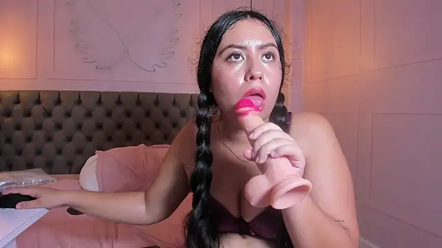 hillary_bigbutt Webcam Show