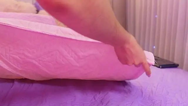 emyli_sw_ Show Webcam