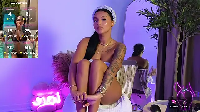 KimiBrown live XXX chat