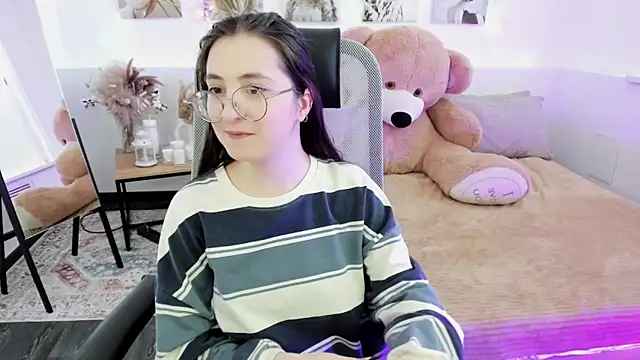 VirtuallVoyant's Live XXX Chat