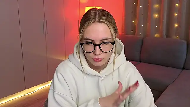 Chatroom XXX en direct de Aurelia_Voss