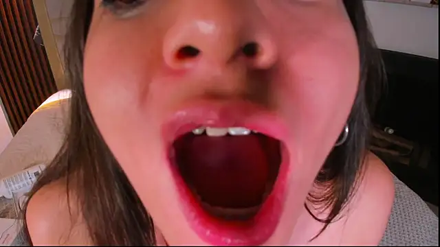 LuluBeerry 现场XXX聊天