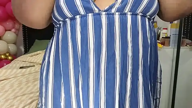 charlotte_077: онлайн-секс-чат