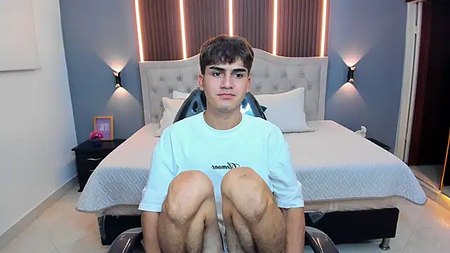 Tommy18__ Webcam Show