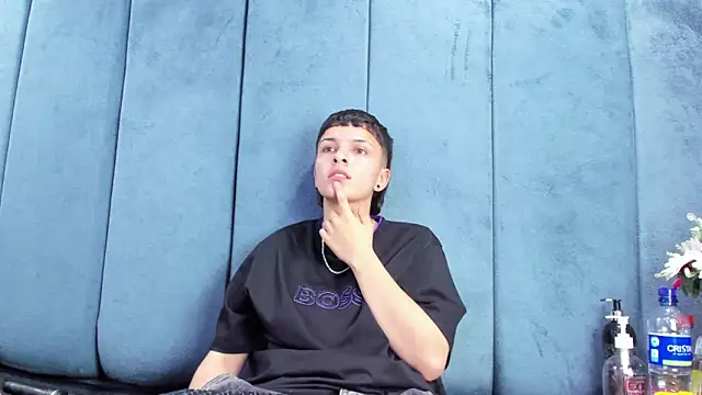 Megan_Thompson_'s Live XXX Chat