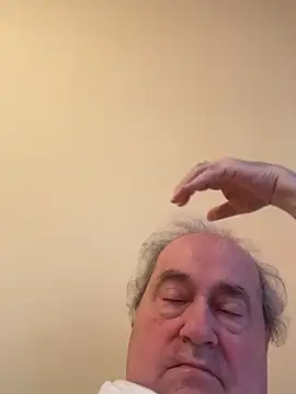 csikar: онлайн-секс-чат